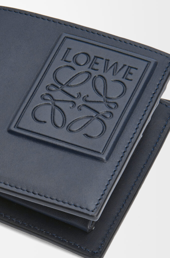 LOEWEの財布